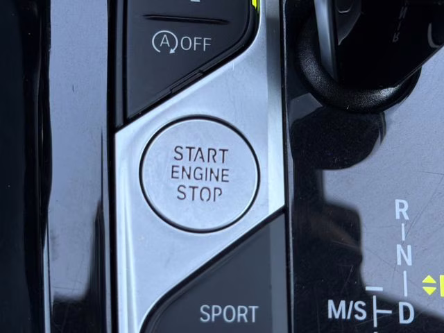 2024 White Metallic BMW X3 sDrive30i RWD SUV