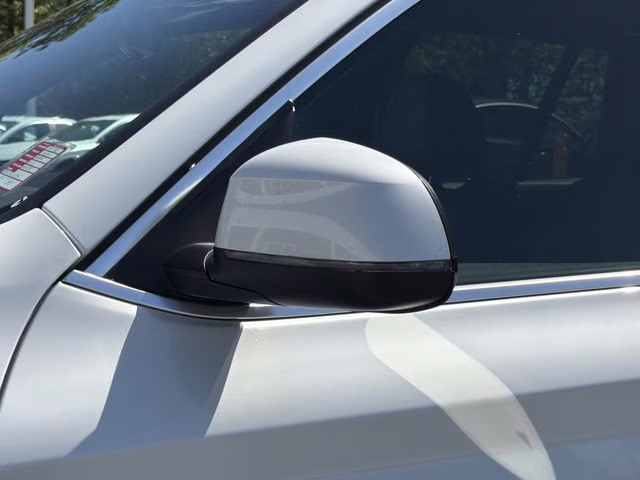 2024 White Metallic BMW X3 sDrive30i RWD SUV