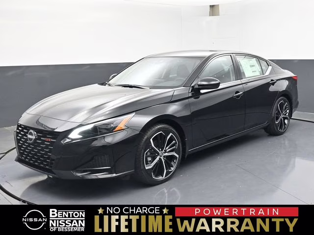 2026 Super Black Clearcoat Nissan Altima 2.5 SR FWD Sedan