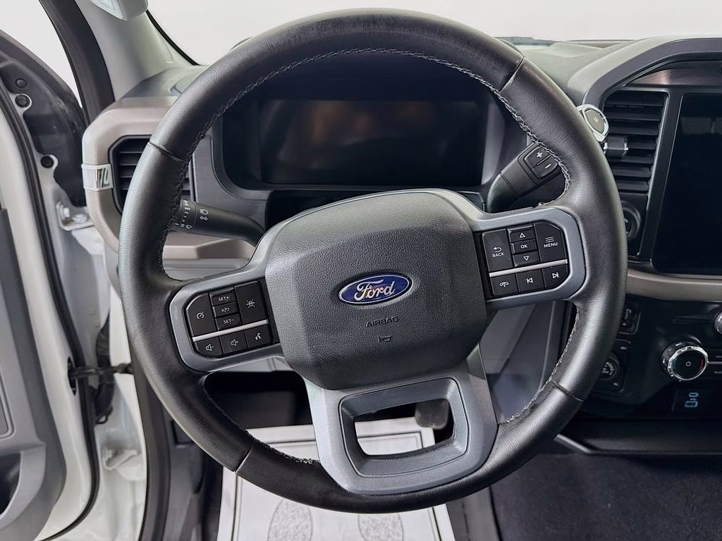 2024 Oxford White Ford F-150 XLT 4X4 Truck