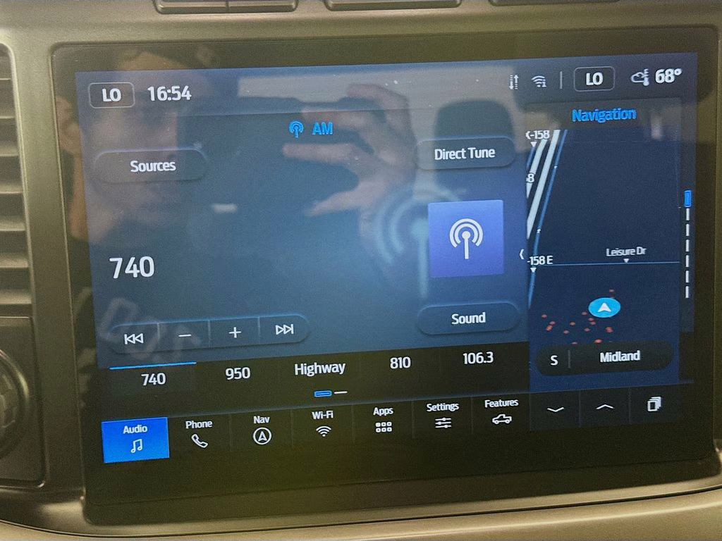 2024 Oxford White Ford F-150 XLT 4X4 Truck