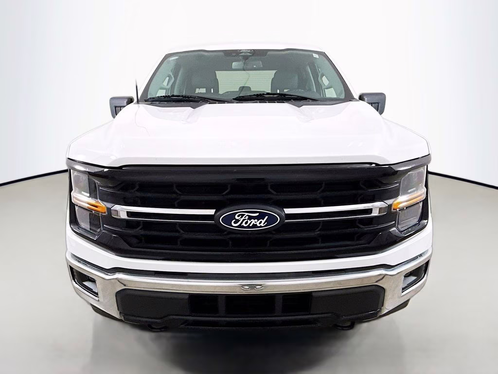 2024 Oxford White Ford F-150 XLT 4X4 Truck
