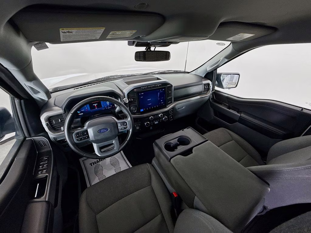 2024 Oxford White Ford F-150 XLT 4X4 Truck