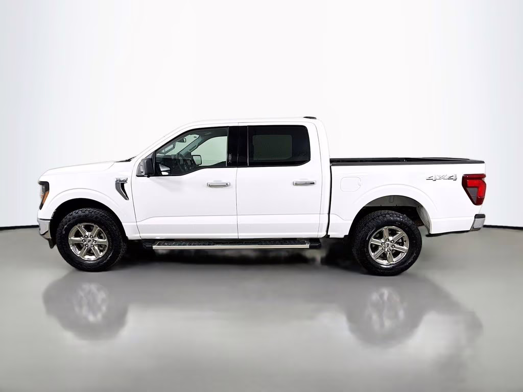 2024 Oxford White Ford F-150 XLT 4X4 Truck