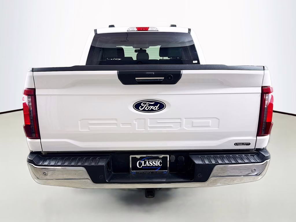 2024 Oxford White Ford F-150 XLT 4X4 Truck