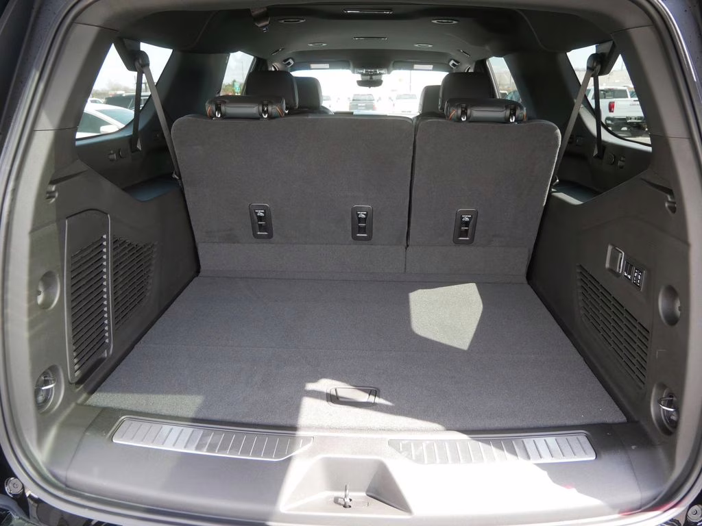 2026 Onyx Black GMC Yukon XL AT4 4X4 SUV