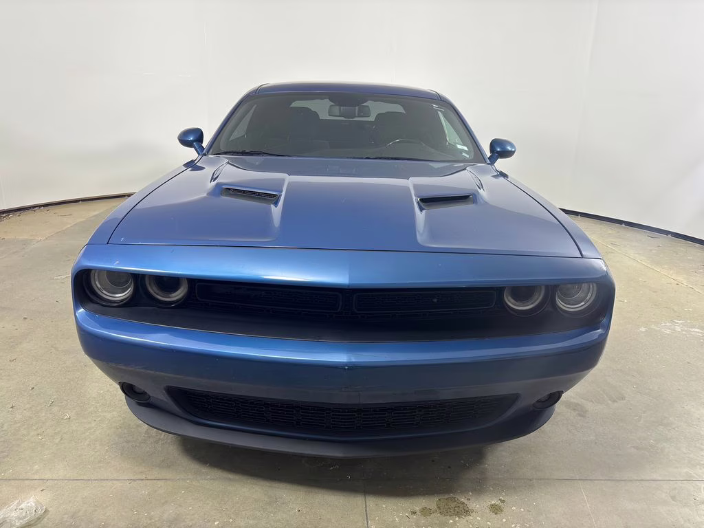 2020 Frostbite Dodge Challenger SXT RWD Coupe