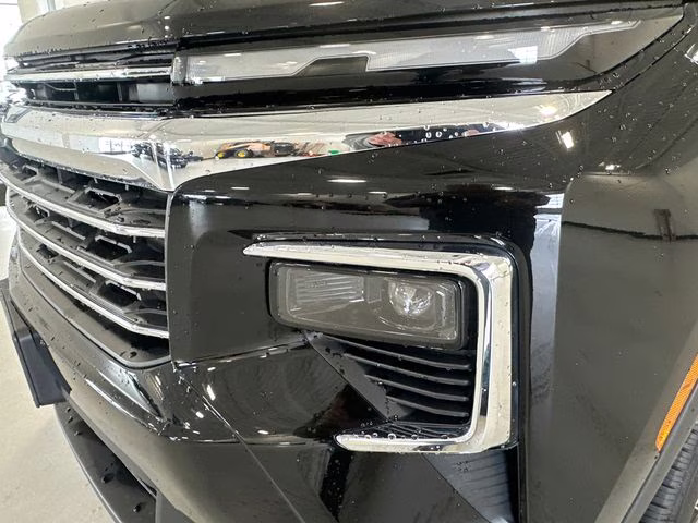 2025 Mosaic Black Metallic Chevrolet Traverse LT AWD SUV