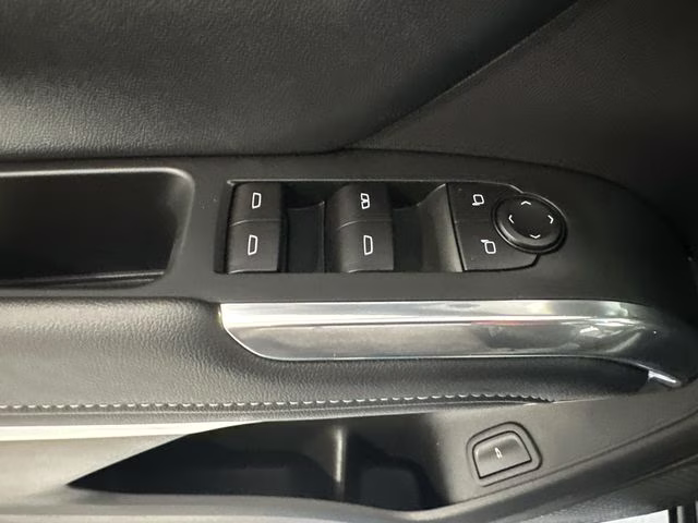 2025 Mosaic Black Metallic Chevrolet Traverse LT AWD SUV