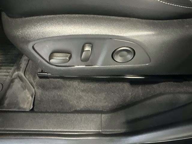 2025 Mosaic Black Metallic Chevrolet Traverse LT AWD SUV