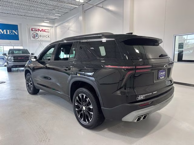 2025 Mosaic Black Metallic Chevrolet Traverse LT AWD SUV
