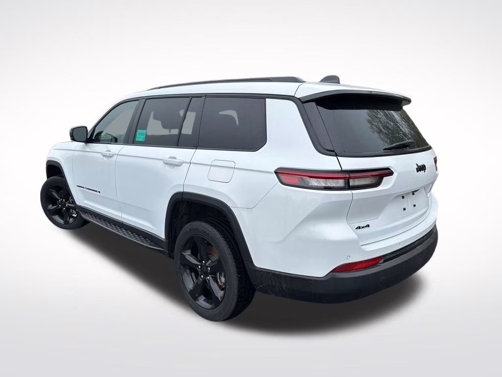 2024 Bright White Clearcoat Jeep Grand Cherokee L Altitude 4X4 SUV