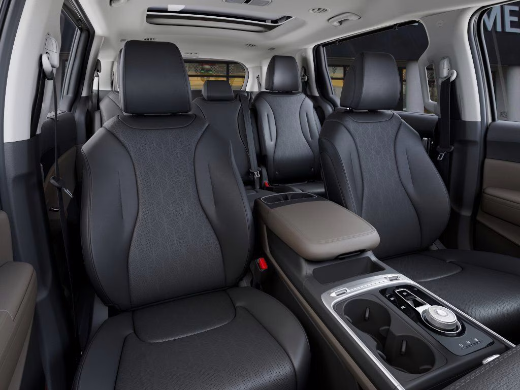 2026 Ivory Silver Kia Carnival Hybrid SX FWD Van