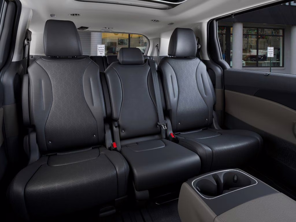 2026 Ivory Silver Kia Carnival Hybrid SX FWD Van