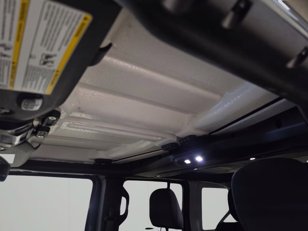 2025 Anvil Clear Coat Jeep Wrangler 4xe Rubicon 4X4 SUV