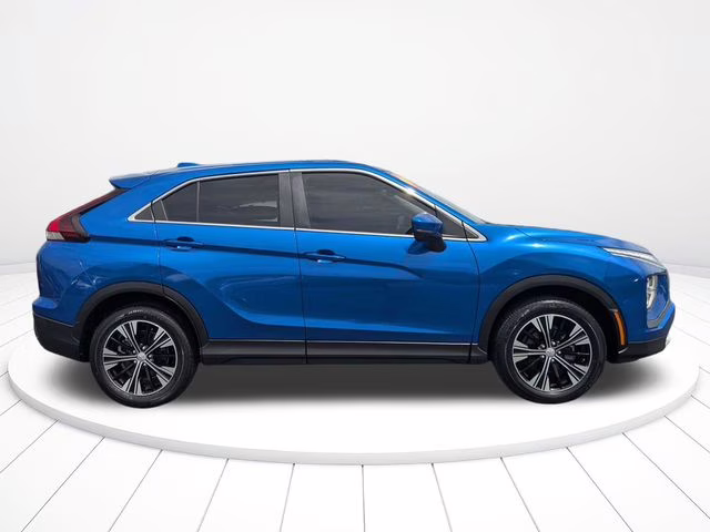 2022 Octane Blue Metallic Mitsubishi Eclipse Cross SE FWD SUV