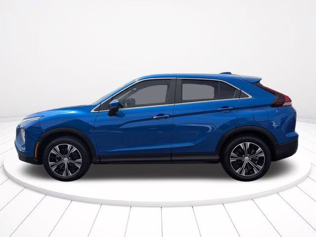 2022 Octane Blue Metallic Mitsubishi Eclipse Cross SE FWD SUV