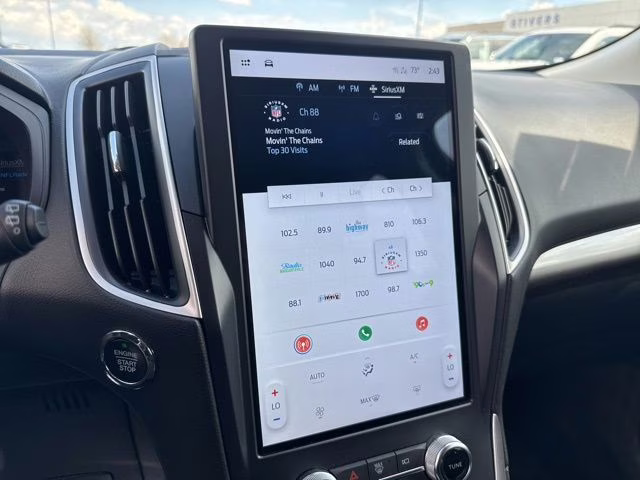 2024 Silver Metallic Ford Edge SE AWD SUV