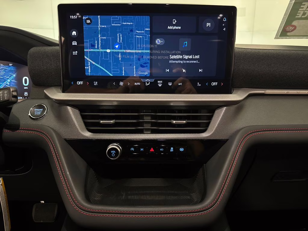 2026 Star White Metallic Tri-Coat Ford Explorer ST-Line RWD SUV