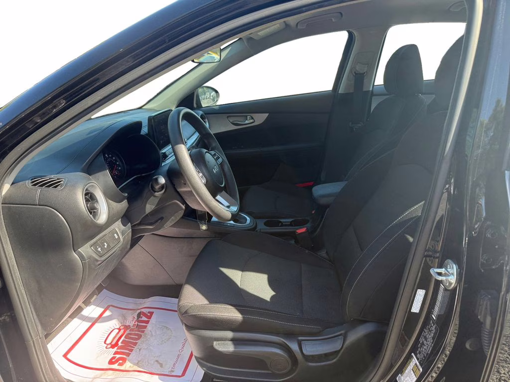 2024 Aurora Black Pearl Kia Forte LXS FWD Sedan