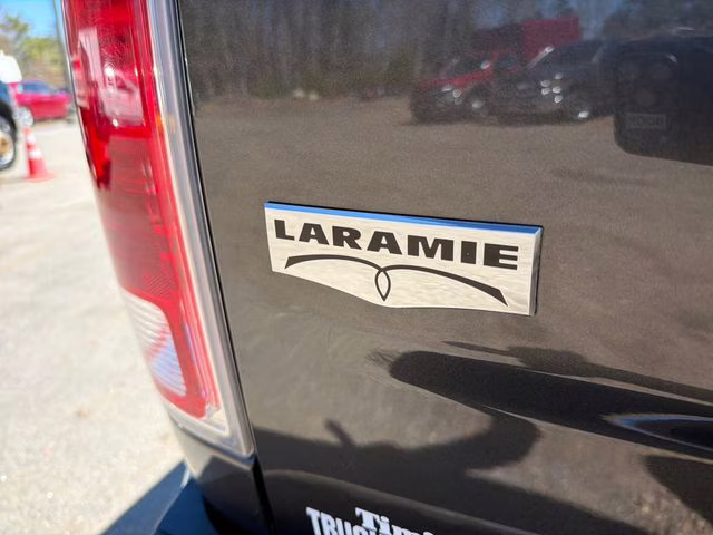 2017 Granite Crystal Metallic Clearcoat Ram 2500 Laramie 4X4 Truck