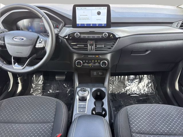2023 Oxford White Ford Escape Active FWD SUV