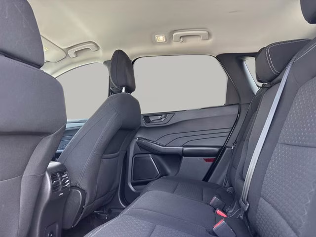 2023 Oxford White Ford Escape Active FWD SUV
