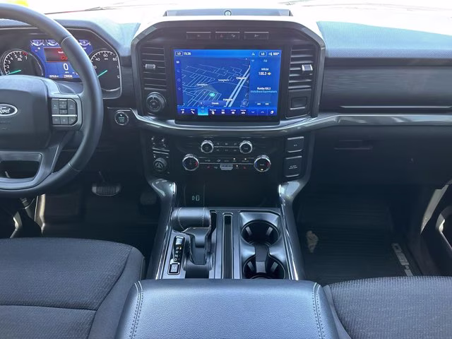 2023 Oxford White Ford F-150 XLT 4X4 Truck
