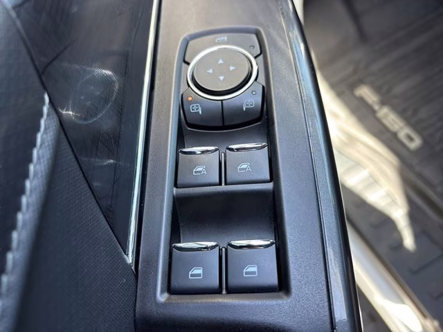 2023 Oxford White Ford F-150 XLT 4X4 Truck