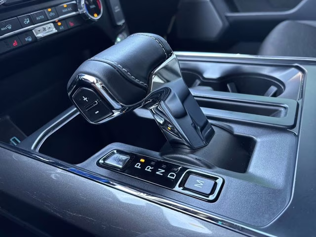 2023 Oxford White Ford F-150 XLT 4X4 Truck