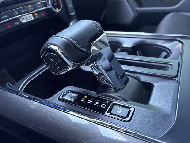 2023 Oxford White Ford F-150 XLT 4X4 Truck