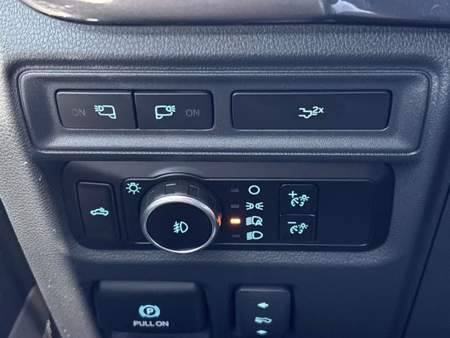 2023 Oxford White Ford F-150 XLT 4X4 Truck