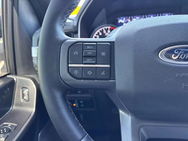 2023 Oxford White Ford F-150 XLT 4X4 Truck