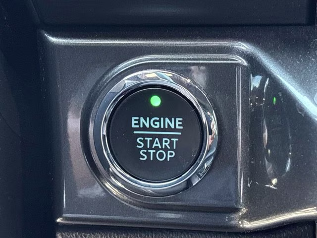 2023 Oxford White Ford F-150 XLT 4X4 Truck
