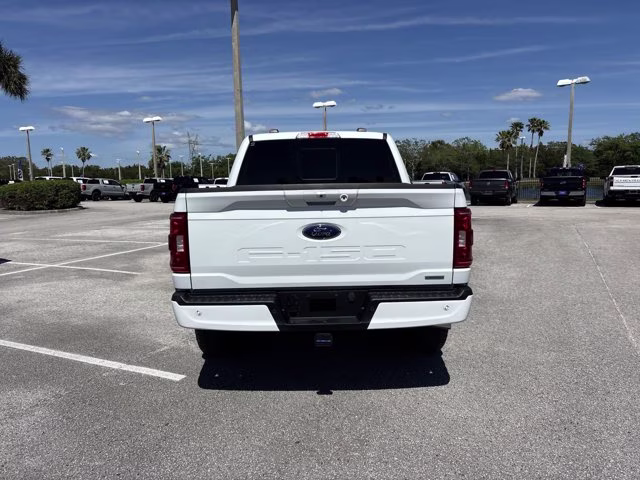 2023 Oxford White Ford F-150 XLT 4X4 Truck