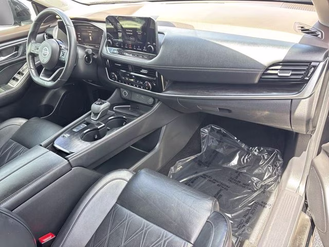 2021 Super Black Nissan Rogue Platinum FWD SUV