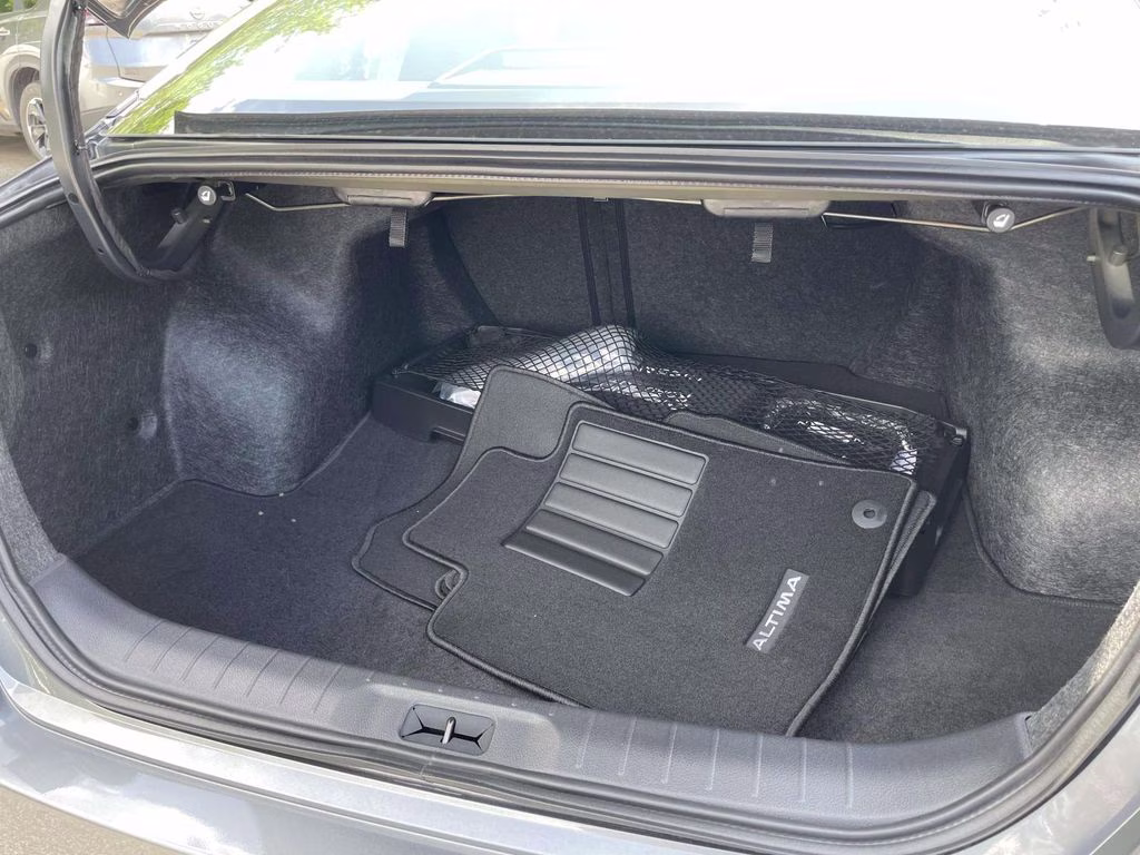2026 Gun Metallic Nissan Altima 2.5 SV FWD Sedan