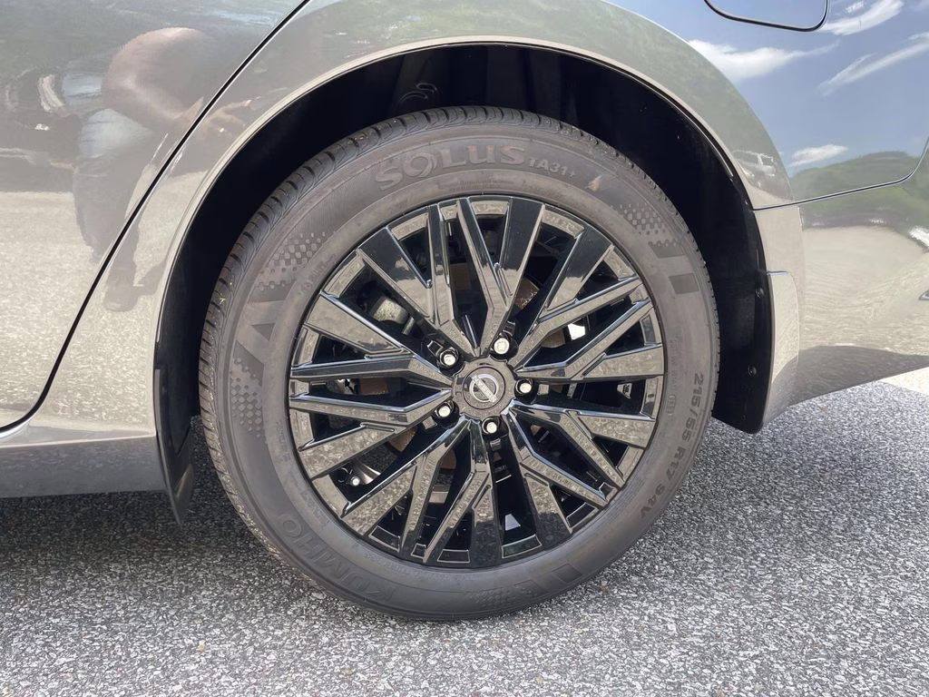 2026 Gun Metallic Nissan Altima 2.5 SV FWD Sedan
