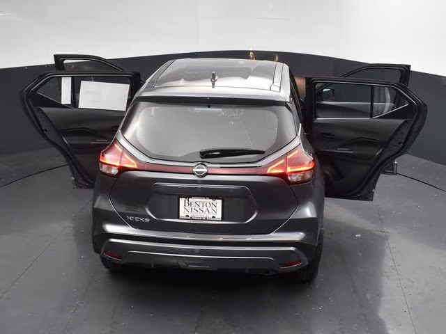 2024 Gun Metallic Nissan Kicks S FWD SUV