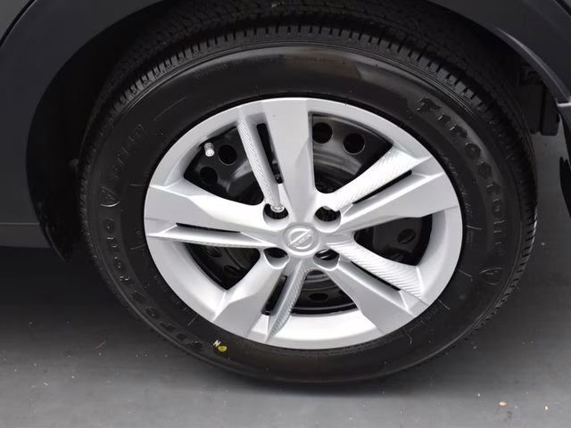 2024 Gun Metallic Nissan Kicks S FWD SUV