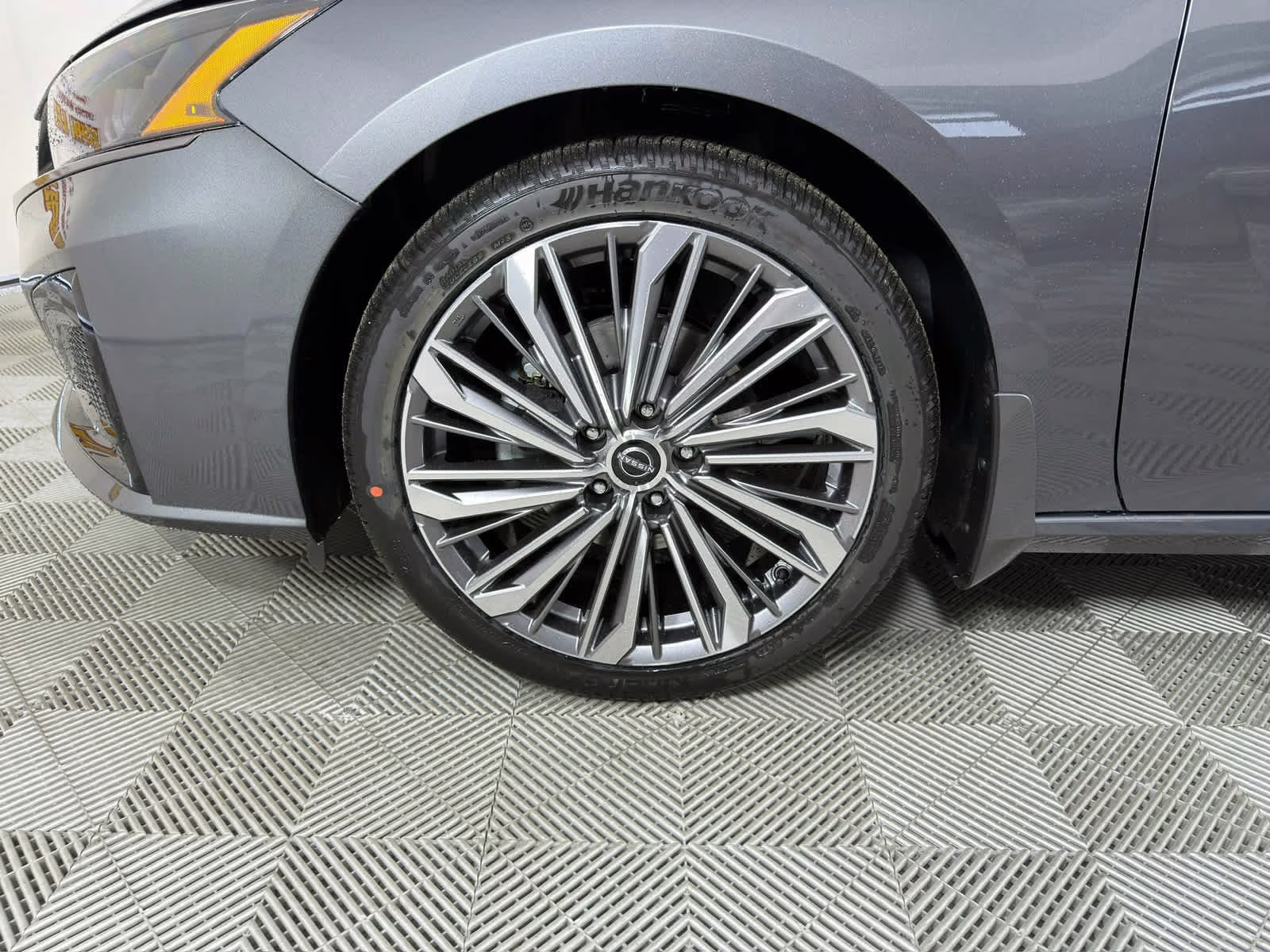 2026 Gun Metallic Nissan Altima SV FWD Sedan