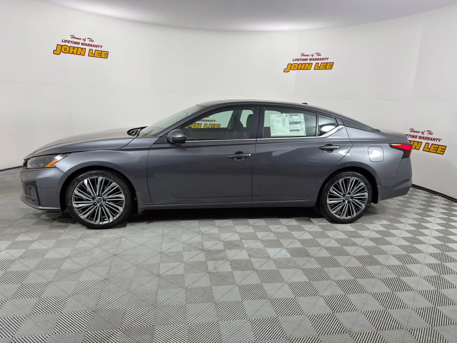 2026 Gun Metallic Nissan Altima SV FWD Sedan