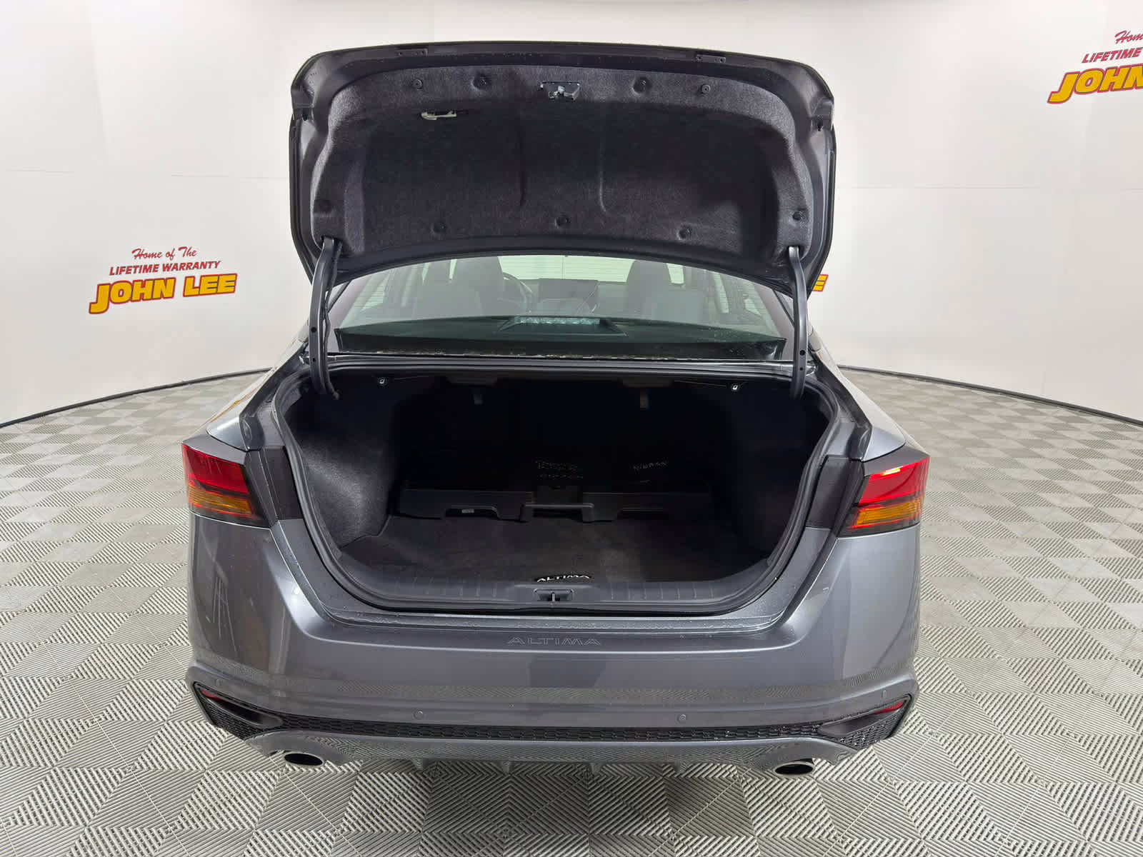 2026 Gun Metallic Nissan Altima SV FWD Sedan