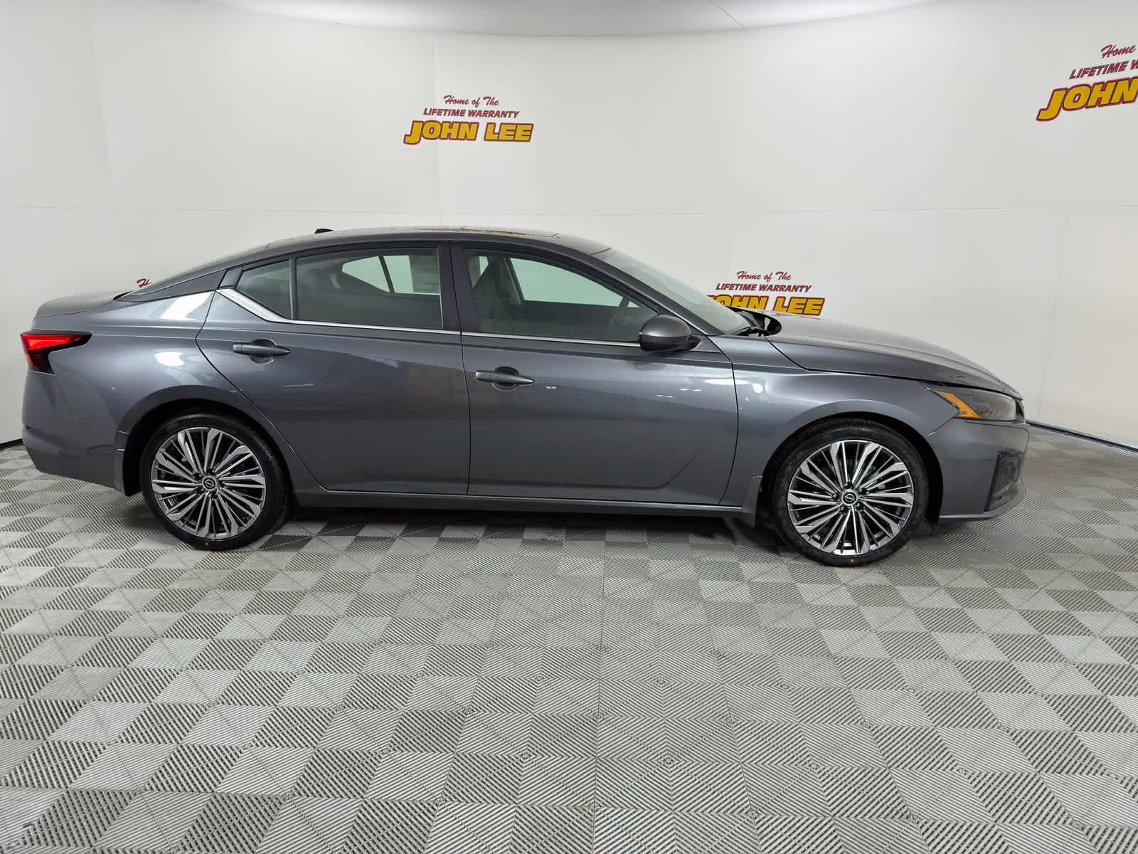 2026 Gun Metallic Nissan Altima SV FWD Sedan