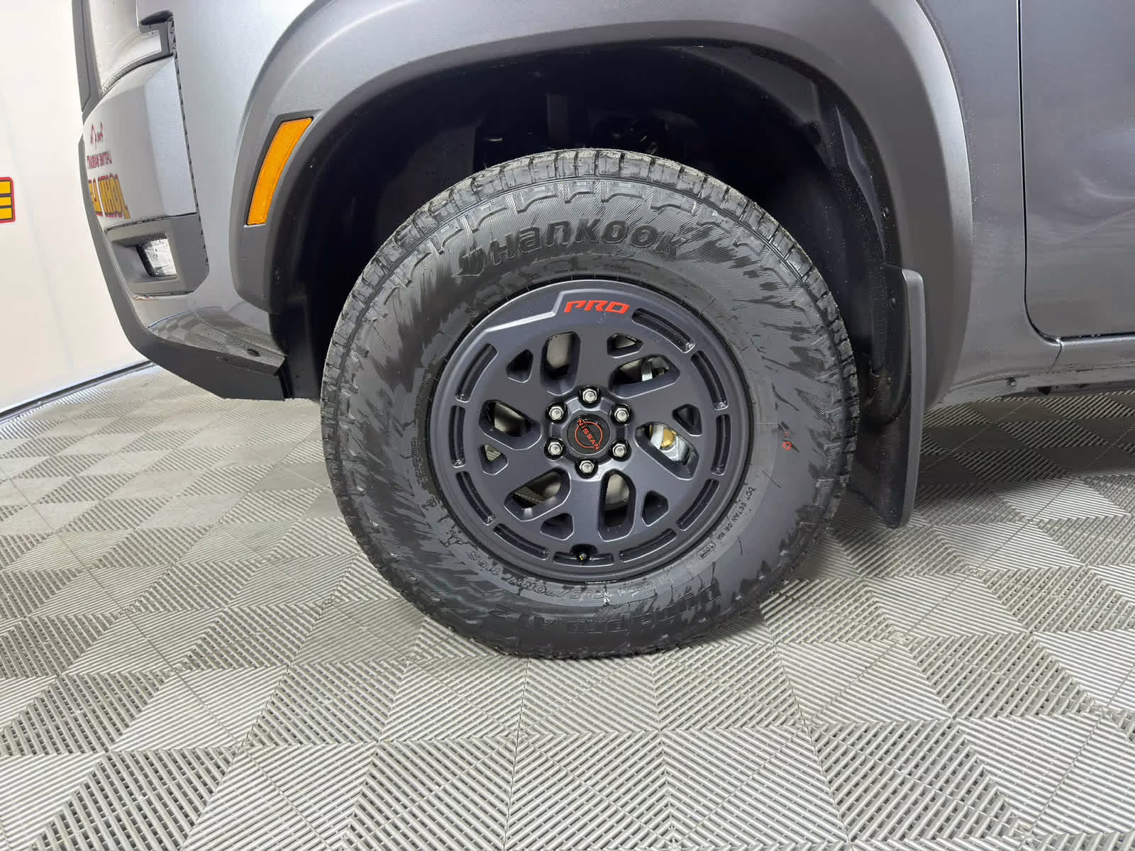 2026 Gun Metallic Nissan Frontier PRO-4X 4X4 Truck