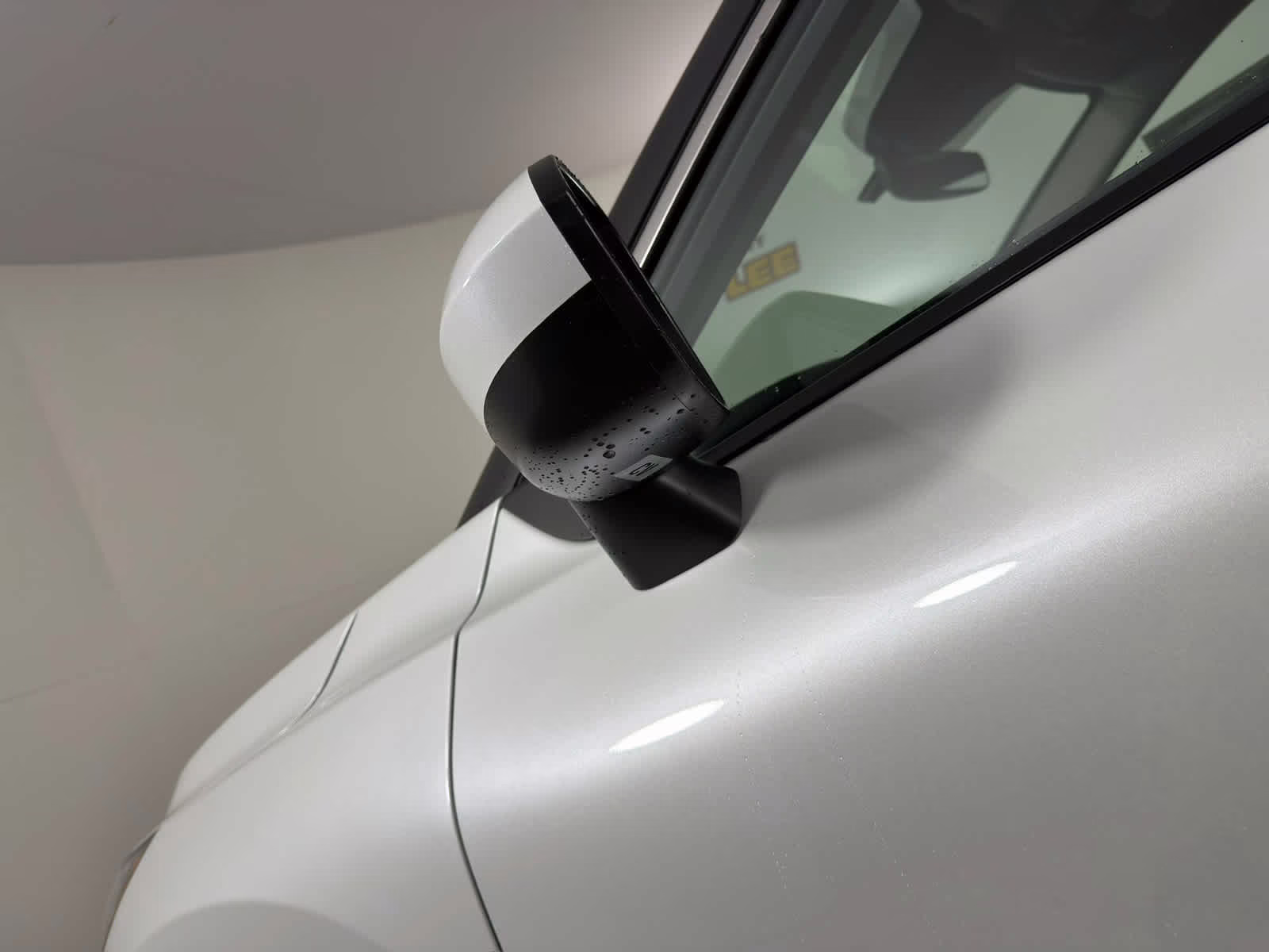 2026 Everest White Pearl Tricoat Nissan Rogue SV FWD SUV
