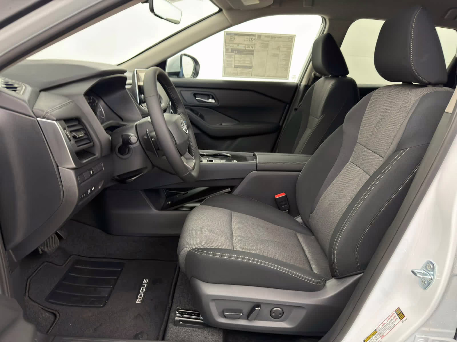 2026 Everest White Pearl Tricoat Nissan Rogue SV FWD SUV