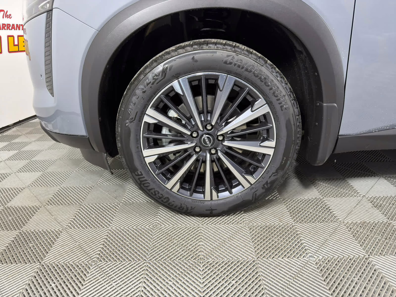 2026 Boulder Gray Pearl Nissan Pathfinder Platinum 4X4 SUV