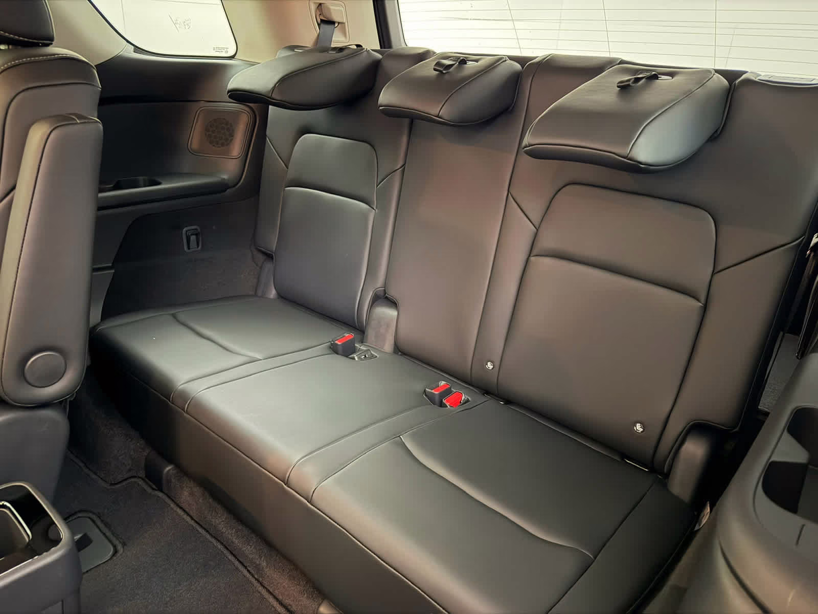 2026 Boulder Gray Pearl Nissan Pathfinder Platinum 4X4 SUV