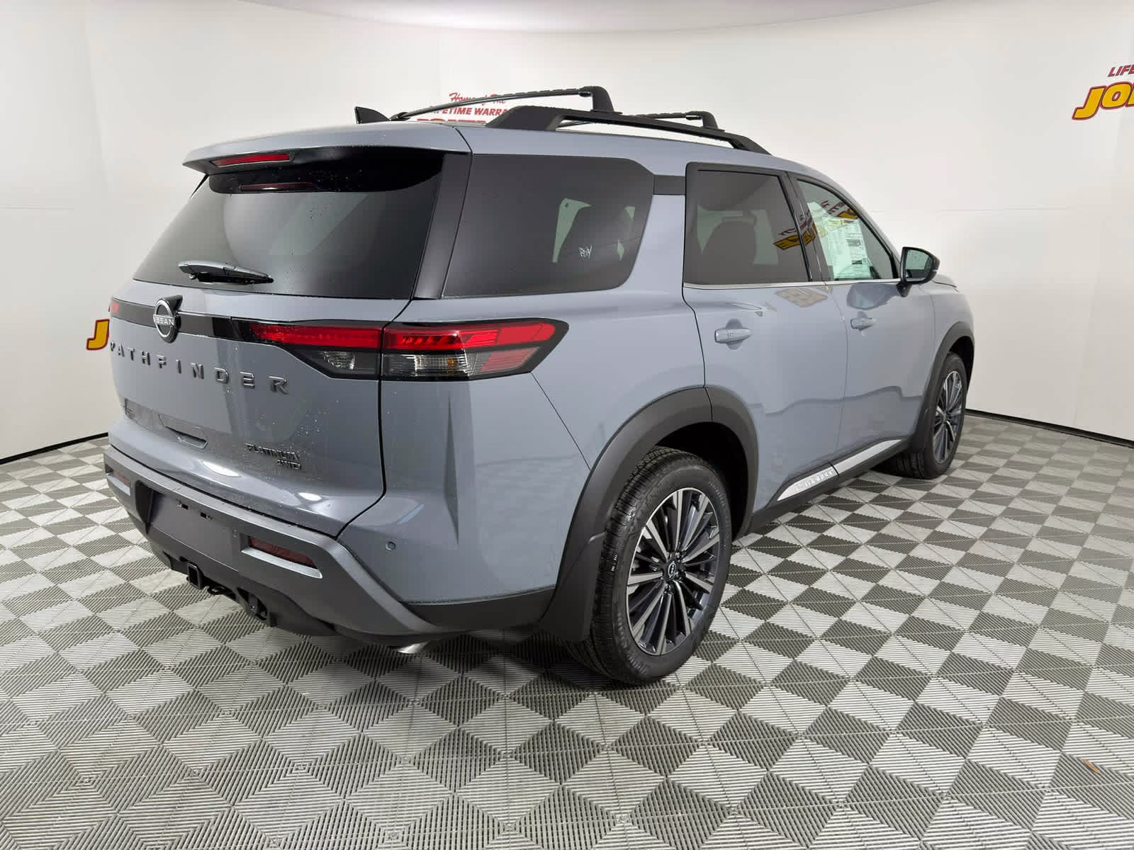 2026 Boulder Gray Pearl Nissan Pathfinder Platinum 4X4 SUV